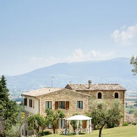 Colle Di Rocco Alojamento de Turismo Rural Cannara