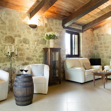 Colle Di Rocco Çiftlik konaklama *